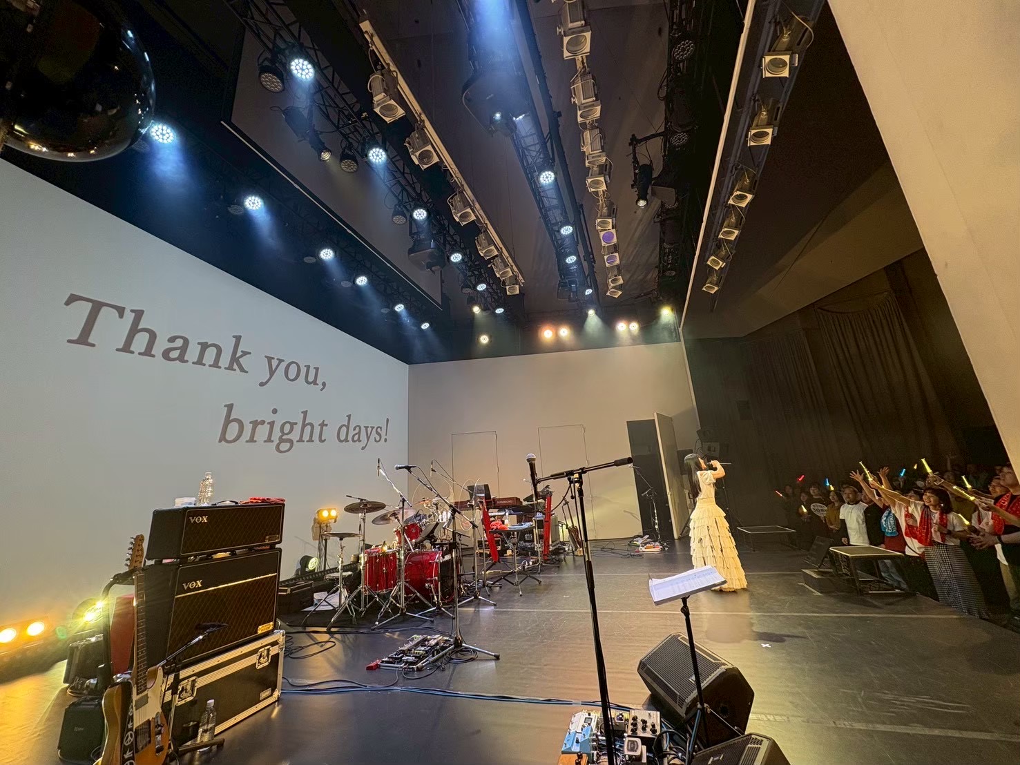 未発表曲 Thank you, bright days の歌唱シーン